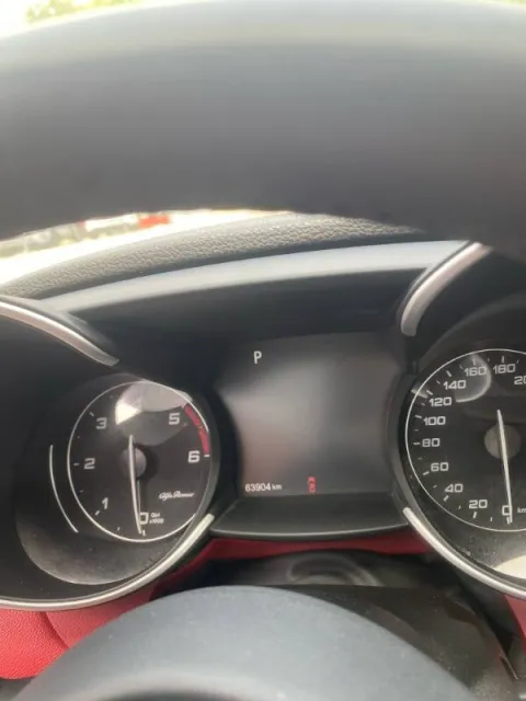Alfa Romeo Giulia 2.2 t Veloce TI Q4 210cv awd auto - Immagine 12