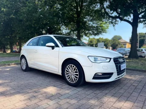 Audi A3 1.6 tdi Ambition - Immagine 3