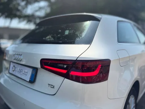 Audi A3 1.6 tdi Ambition - Immagine 9
