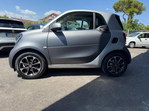 Smart Fortwo 1.0 Passion 71cv twinamic - Immagine 2