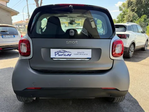 Smart Fortwo 1.0 Passion 71cv twinamic - Immagine 4