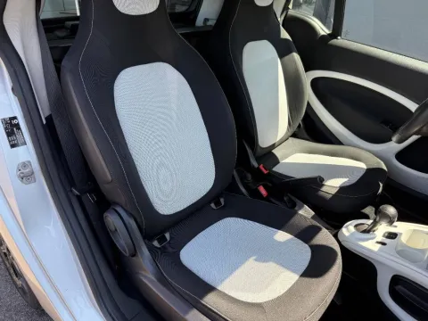 Smart Fortwo 1.0 Passion 71cv twinamic - Immagine 12