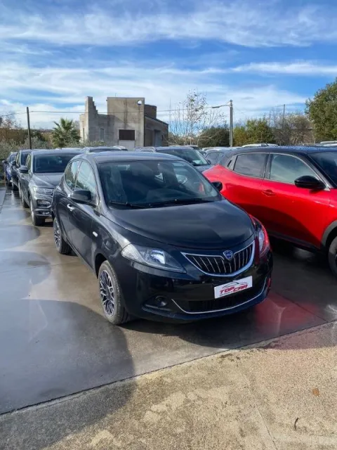 Lancia Ypsilon 1.2 Gold Plus Gpl 69cv - Immagine 1