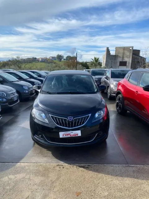 Lancia Ypsilon 1.2 Gold Plus Gpl 69cv - Immagine 2