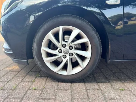 Opel Astra Sports Tourer 1.6 cdti Innovation s&s 110cv - Immagine 9