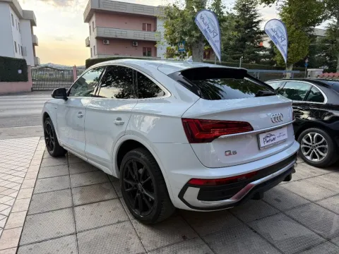 Audi Q5 Sportback 40 2.0 tdi mhev 12V S line Plus quattro s-tronic - Immagine 3
