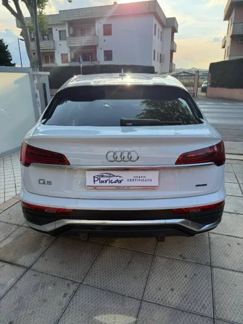 Audi Q5 Sportback 40 2.0 tdi mhev 12V S line Plus quattro s-tronic - Immagine 4