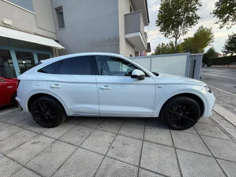 Audi Q5 Sportback 40 2.0 tdi mhev 12V S line Plus quattro s-tronic - Immagine 6
