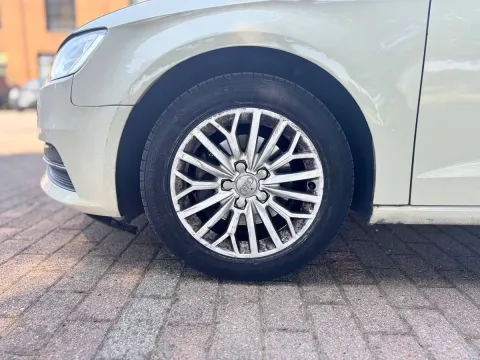 Audi A3 1.6 tdi Ambition - Immagine 19