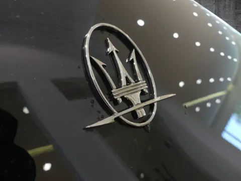 Maserati Ghibli 3.0 V6 ds Gransport 275cv auto my19 - Immagine 13