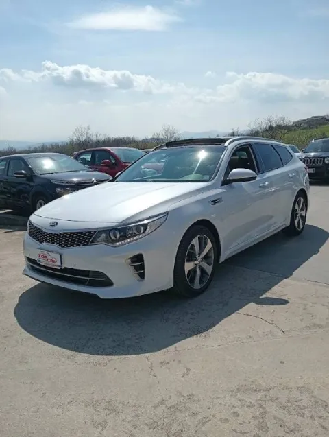 Kia Optima SW 1.7 crdi GT Line 141cv dct 7m - Immagine 3