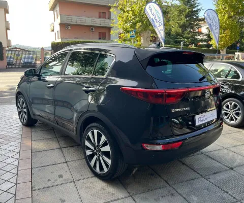 Kia Sportage 1.7 crdi Class Style Pack 2wd 115cv - Immagine 4