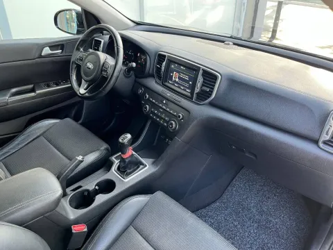 Kia Sportage 1.7 crdi Class Style Pack 2wd 115cv - Immagine 11