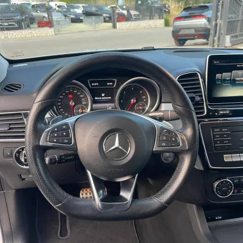 Mercedes GLE 250 d Exclusive Plus 4matic auto - Immagine 18