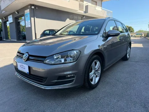 Volkswagen Golf Variant 1.4 tgi Highline Executive (business) dsg - Immagine 1