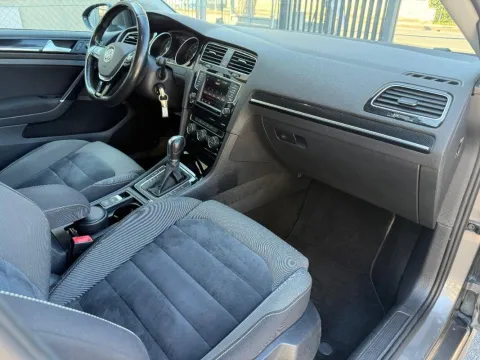 Volkswagen Golf Variant 1.4 tgi Highline Executive (business) dsg - Immagine 11