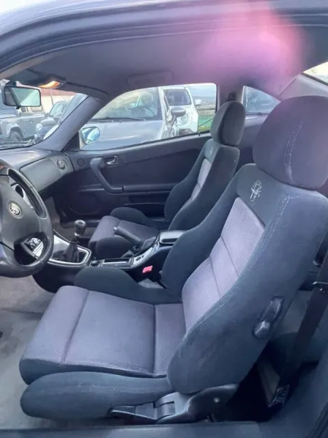 Alfa Romeo GTV 1.8 ts 16v - Immagine 6
