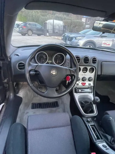 Alfa Romeo GTV 1.8 ts 16v - Immagine 8