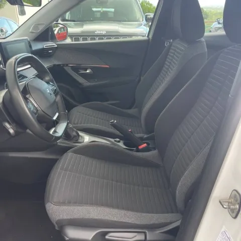 Peugeot 2008 1.5 bluehdi Active s&s 100cv - Immagine 8