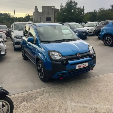 Fiat Panda 1.0 firefly hybrid Cross s&s 70cv 5p.ti - Immagine 4