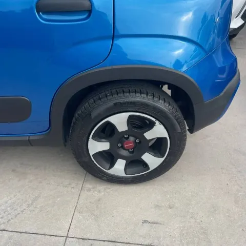 Fiat Panda 1.0 firefly hybrid Cross s&s 70cv 5p.ti - Immagine 11