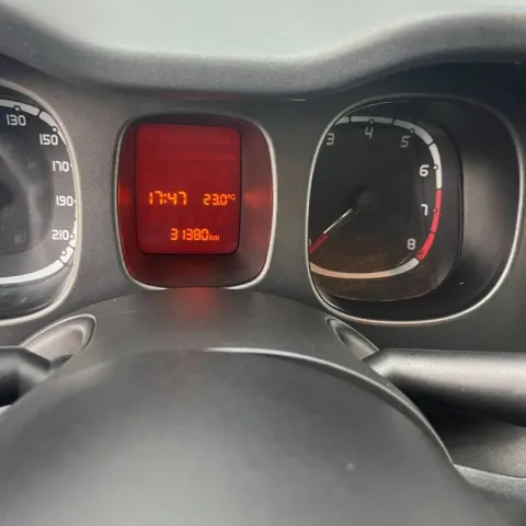 Fiat Panda 1.0 firefly hybrid Cross s&s 70cv 5p.ti - Immagine 22