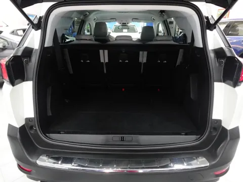 Peugeot 5008 1.5 bluehdi Allure s&s 130cv 7p.ti eat8 my21 - Immagine 18