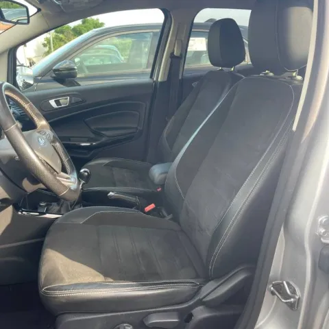 Ford EcoSport 1.5 ecoblue ST-Line s&s 100cv my19 - Immagine 8