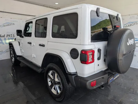 Jeep Wrangler Unlimited 2.2 mjt II Sahara auto - Immagine 9