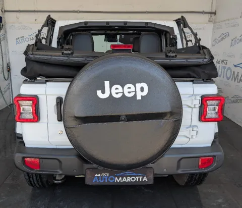 Jeep Wrangler Unlimited 2.2 mjt II Sahara auto - Immagine 12