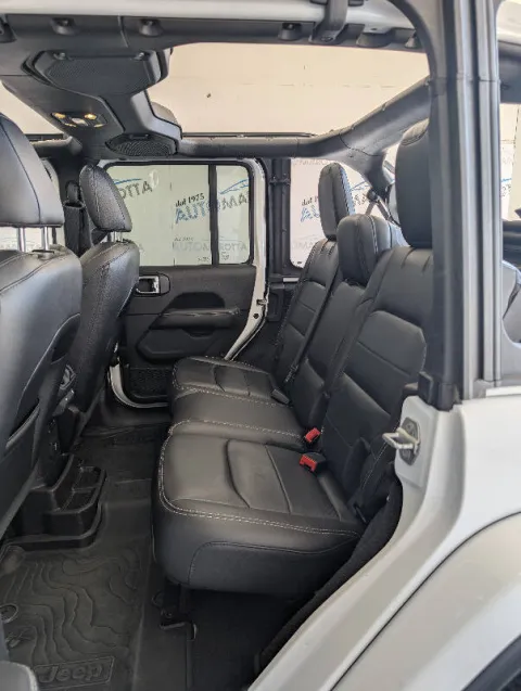 Jeep Wrangler Unlimited 2.2 mjt II Sahara auto - Immagine 21