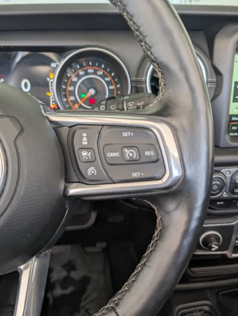 Jeep Wrangler Unlimited 2.2 mjt II Sahara auto - Immagine 23