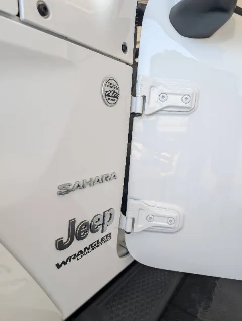 Jeep Wrangler Unlimited 2.2 mjt II Sahara auto - Immagine 25