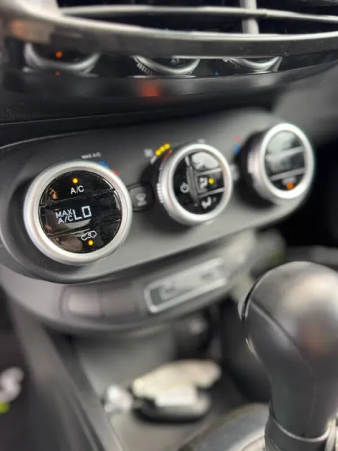 Fiat 500X Dolcevita 1.5 t4 hybrid Sport 130cv dct - Immagine 16