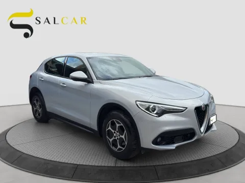 Alfa Romeo Stelvio 2.2 t Business Q4 190cv auto - Immagine 3