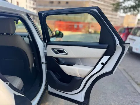 Land Rover Range Rover Velar 2.0d i4 R-Dynamic HSE 240cv auto my19 - Immagine 26