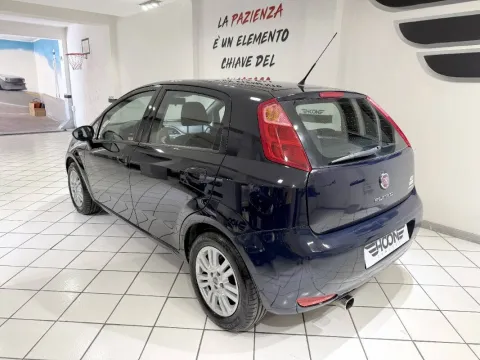Fiat Punto 5p 1.3 mjt Lounge s&s 95cv - Immagine 5
