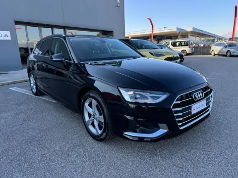 Audi A4 Avant 35 2.0 tdi mhev Business Advanced 163cv s-tronic - Immagine 4