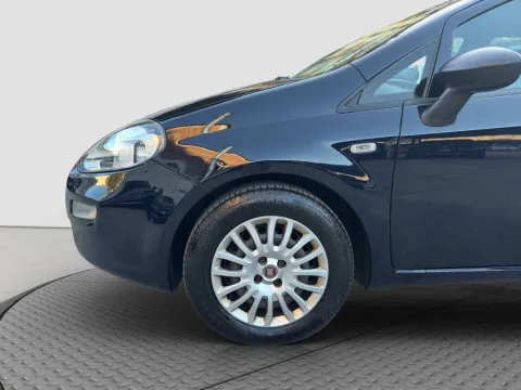 Fiat Punto 5p 1.3 mjt Street s&s 95cv - Immagine 9