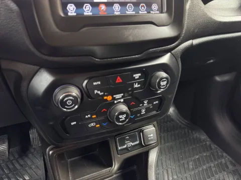 Jeep Renegade 1.6 mjt Limited 2wd 120cv - Immagine 19