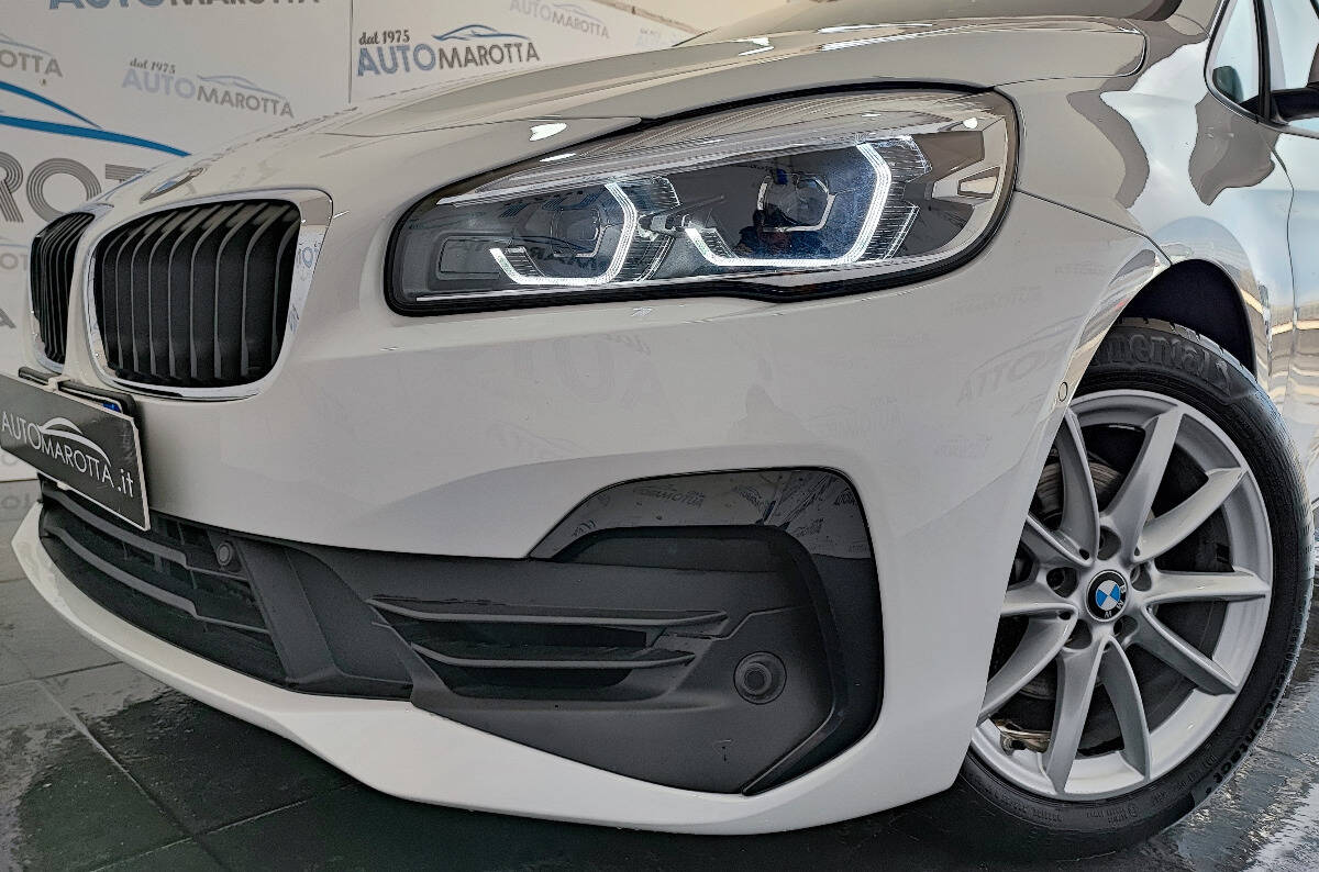 BMW 218i Active Tourer Sport 140cv auto - Immagine 2