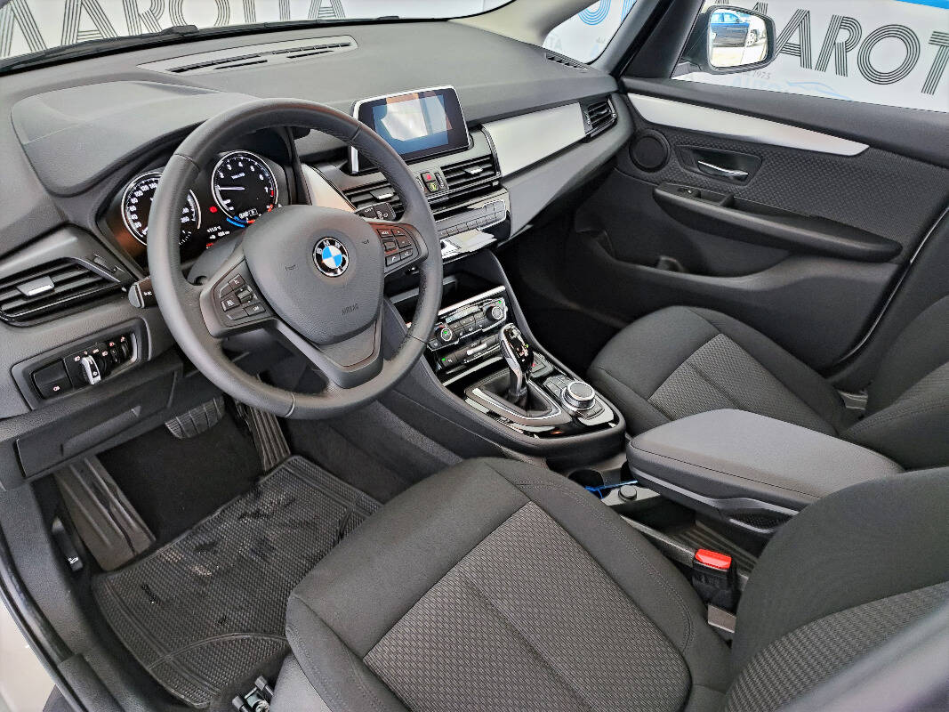 BMW 218i Active Tourer Sport 140cv auto - Immagine 9