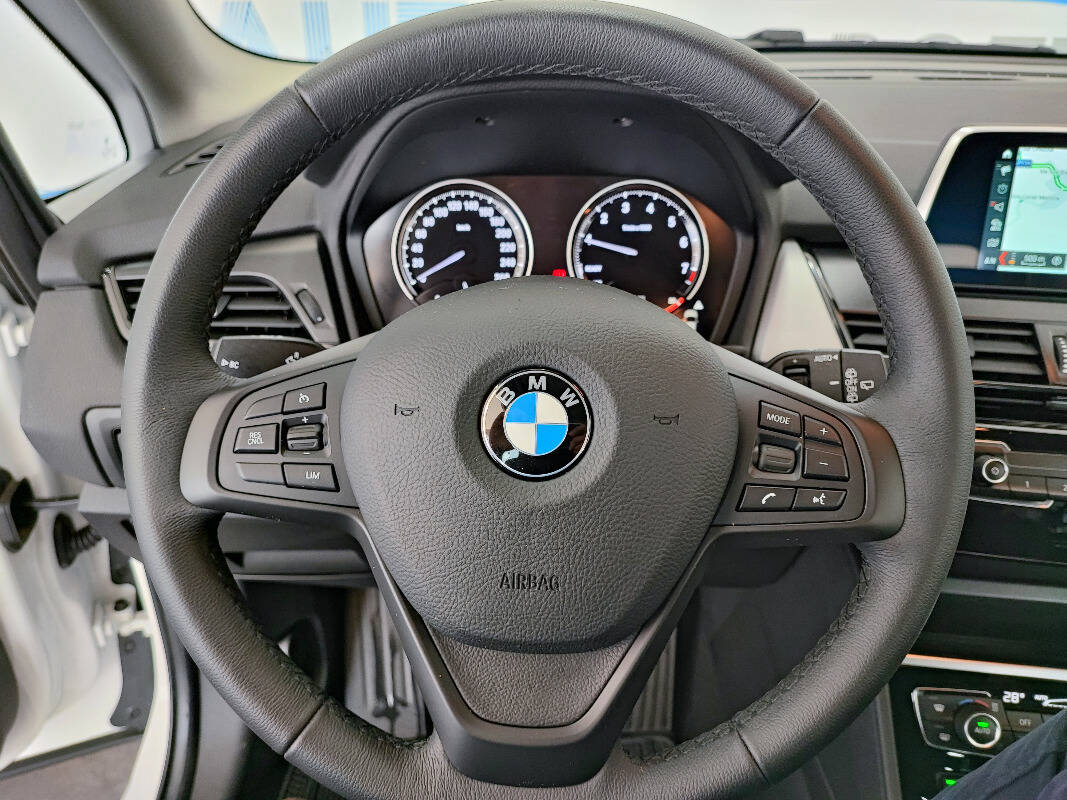 BMW 218i Active Tourer Sport 140cv auto - Immagine 11