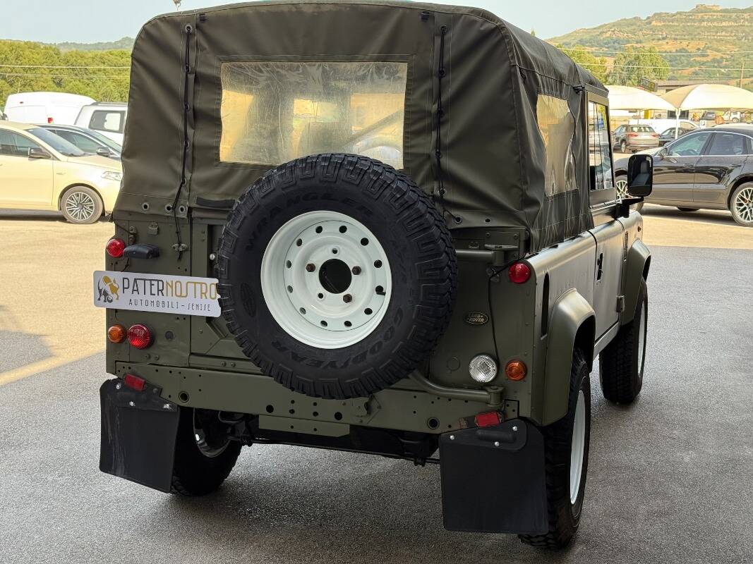 Land Rover Defender 90 2.5 td Soft Top - Immagine 4