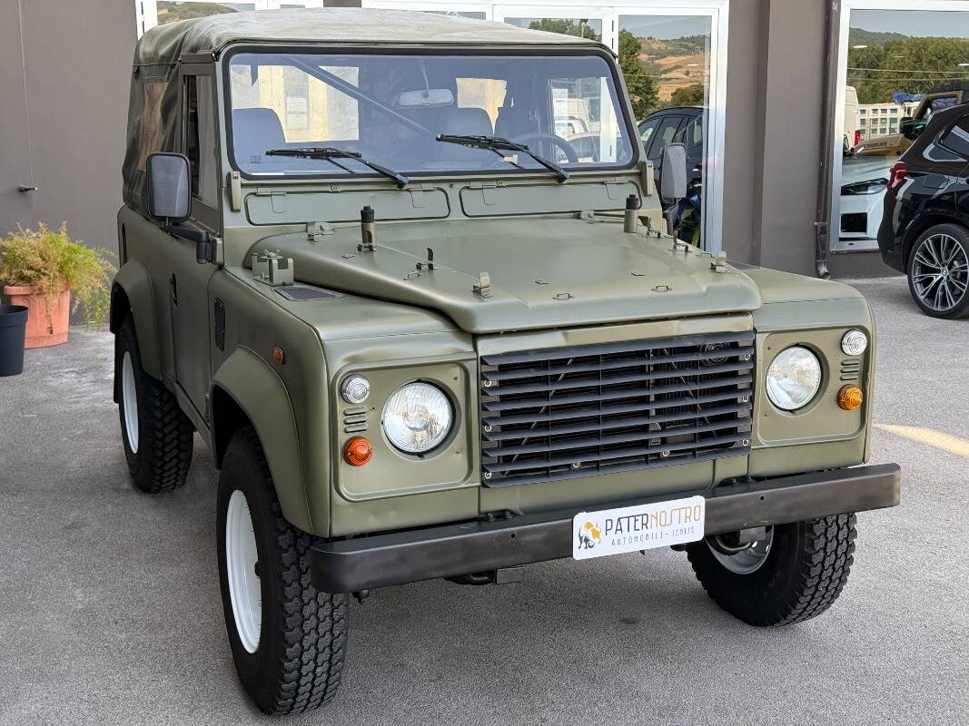 Land Rover Defender 90 2.5 td Soft Top - Immagine 5