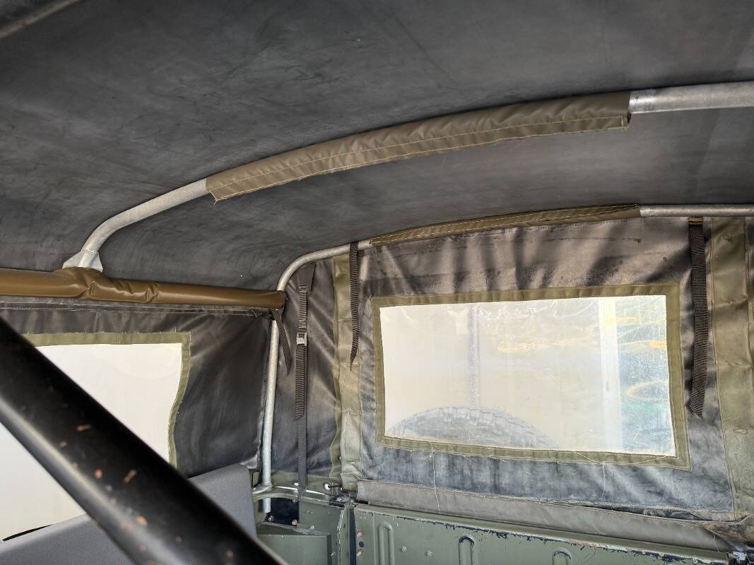 Land Rover Defender 90 2.5 td Soft Top - Immagine 22