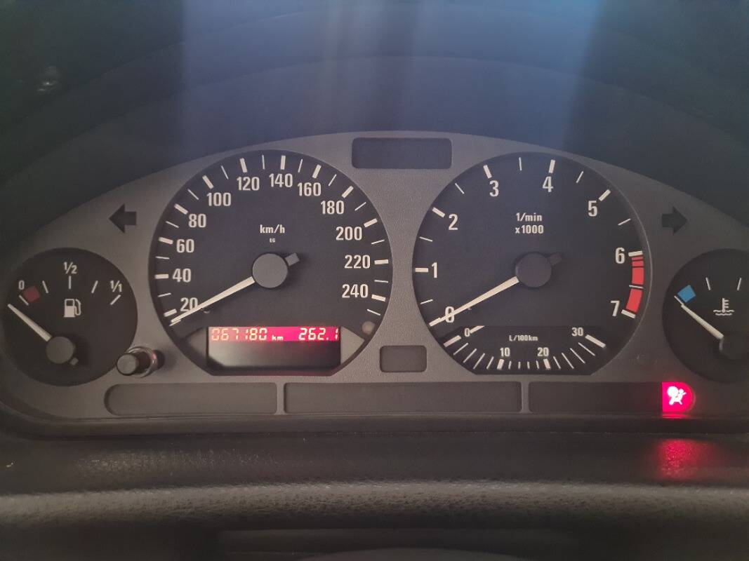 BMW 318i Cabrio c/2airbag auto - Immagine 13