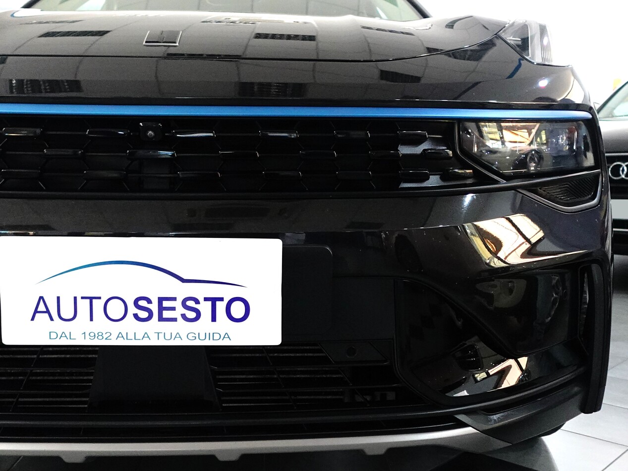 Lynk & Co 01 1.5 td phev auto - Immagine 12