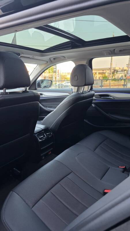 BMW 520d Touring mhev 48V Business auto - Immagine 12