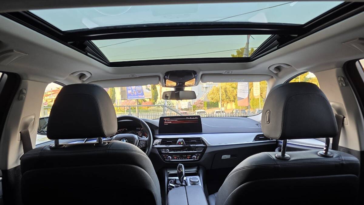 BMW 520d Touring mhev 48V Business auto - Immagine 15